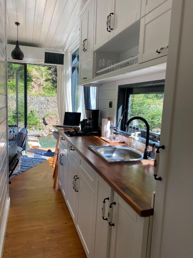 ホテル Vagona Tiny House リゼ エクステリア 写真