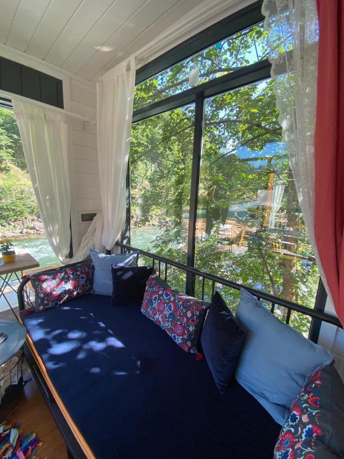 ホテル Vagona Tiny House リゼ エクステリア 写真