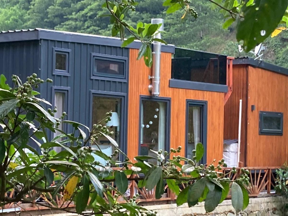 ホテル Vagona Tiny House リゼ エクステリア 写真